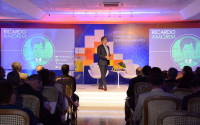 TV Bahia lança projeto avança com palestra de Ricardo Amorim